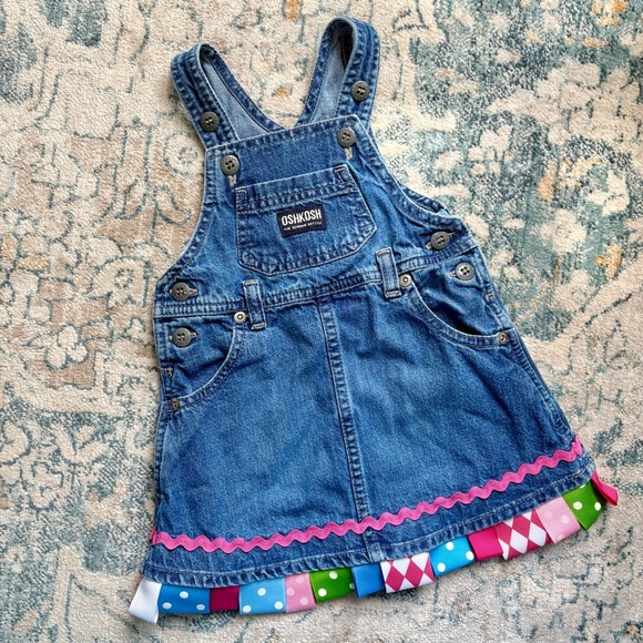 VINTAGE Oshkosh B’gosh 12 Month Baby Denim Overall Dress Girly Ribbons Polka Dot - Picture 1 of 9